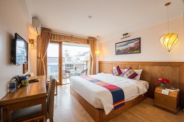 Deluxe Balcony Double